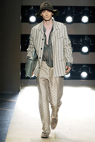 Gianfranco Ferre / - 2011